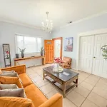 3Bd Little Italy Cottage A++ Location